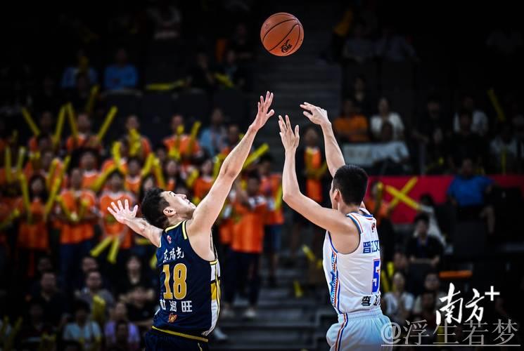 广州主场战胜福建，三分雨战队获于米提领投